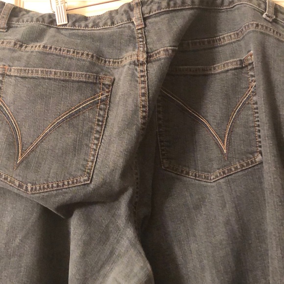 Bootcut jean - Picture 3 of 3